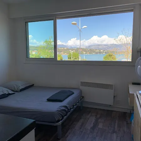 Aux Sablettes, Vue Mer, Plages En Bas De La Résidence Appartement